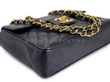 Chanel Vintage Caviar Jumbo Flap Bag 1995 Black Classic 24k GHW THW
