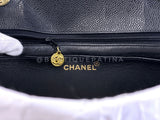 Chanel Vintage Caviar Jumbo Flap Bag 1995 Black Classic 24k GHW THW