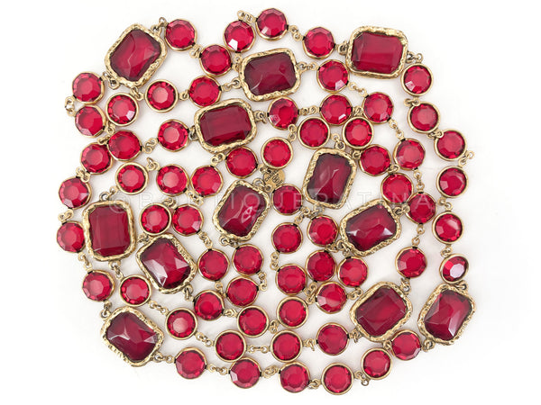 Chanel 1981 Vintage Ruby Red Crystal Chicklet Sautoir Station Strand Necklace