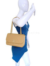 Chanel 2001 Vintage Beige Caviar Jumbo Classic Flap Bag 24k GHW Curved MQV