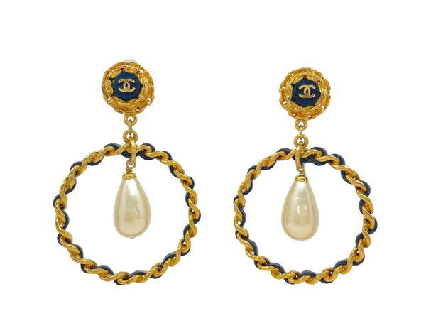 NIB Chanel Iconic Large CC Logo Black Enamel Gold Tone Statement Stud  Earrings