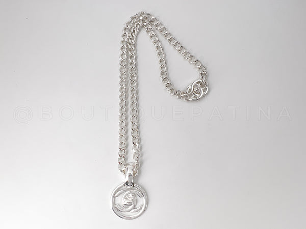 Chanel Vintage 97P Encircled Turnlock Medium Necklace Silver