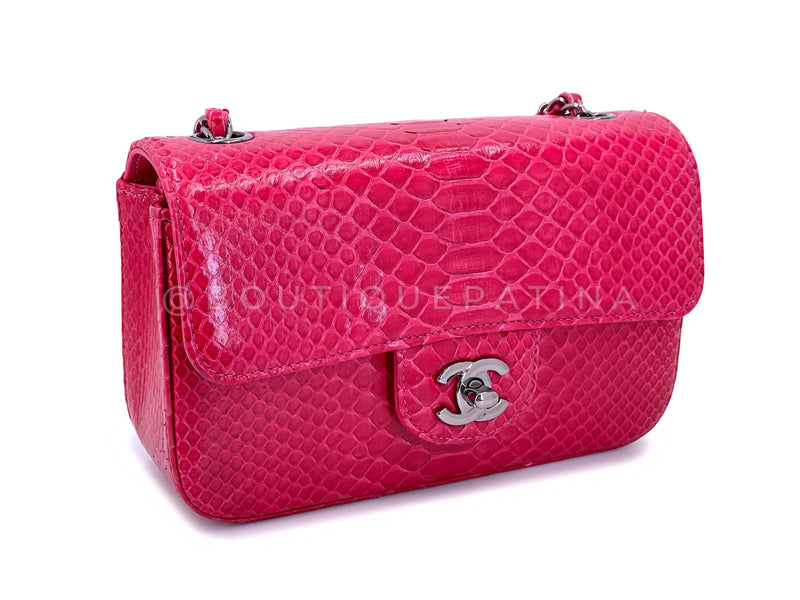 New Rare 22B CHANEL Fuchsia Pink Medium Classic Flap Bag Handbag Gold  Hardware
