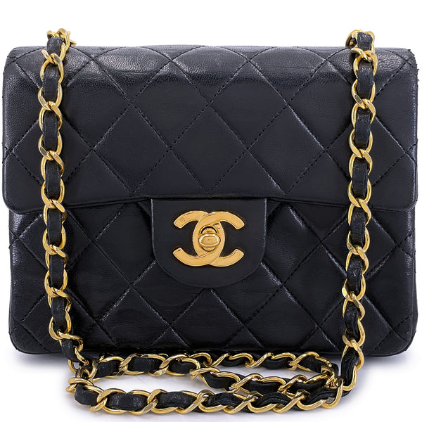 CHANEL ビンテージショルダーバッグ Vintage 90s CHANEL Black 24k Gold Plated CC Logo Turn Lock Single