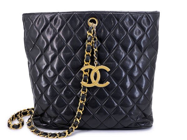 Chanel 1989 Vintage Quilted Black Bucket Tote Bag CC Charm 8RG