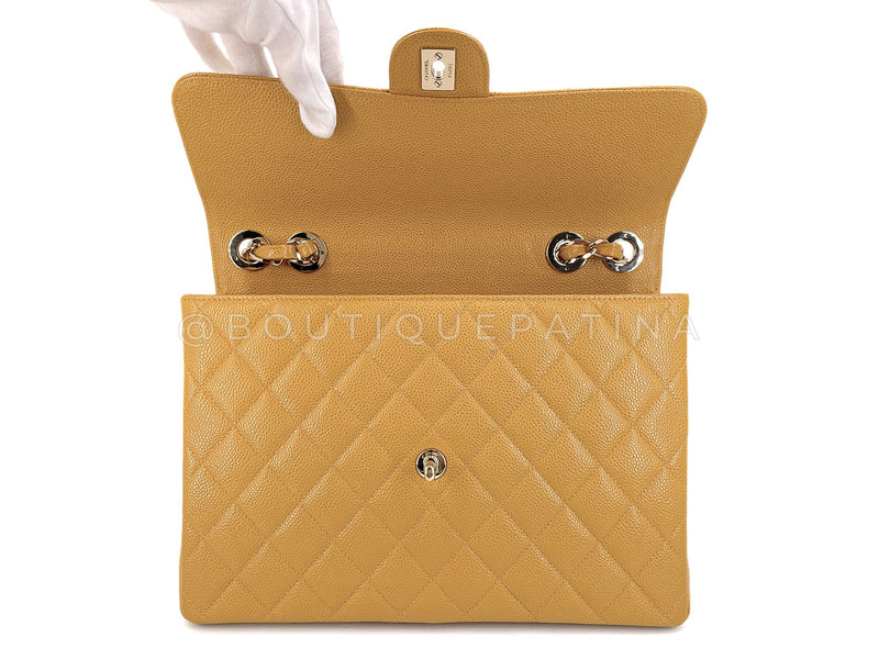 Chanel Beige Caviar Jumbo Flap Bag 2002 Vintage Classic 24k GHW JP8