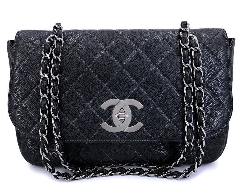 Chanel 2001 Vintage Black Caviar Curved Jumbo Classic Flap Bag RHW H6W