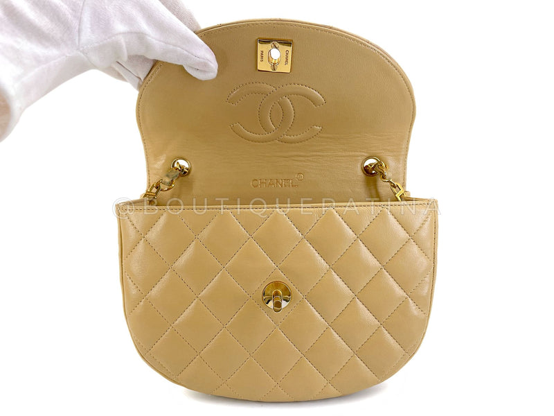 Chanel Vintage Beige Lambskin Half Moon Flap Bag 24k GHW V4O