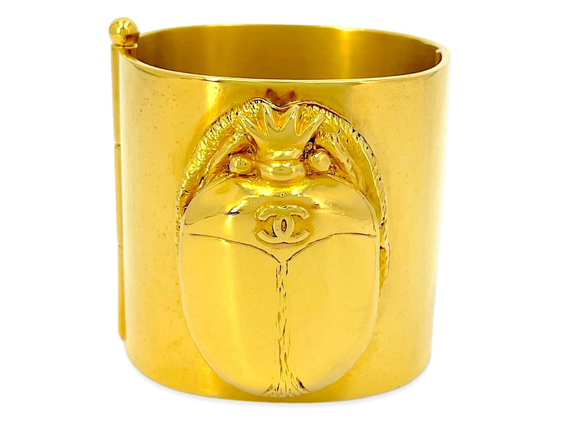 Chanel 19A Egypt Limited Hammered Gold Scarab Cuff Bracelet Paris-New York FY9