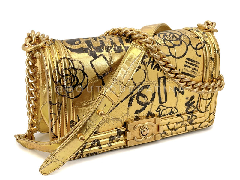 Chanel 19A Egypt Gold Crocodile Print Graffiti Boy Bag Medium GHW Paris-New York 8VU