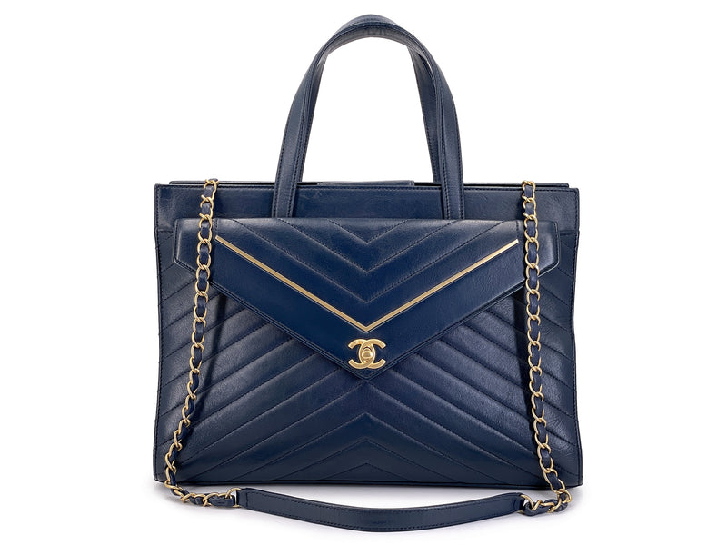 Chanel 2018 Navy Blue Reversed Chevron Convertible Business Tote Bag GHW 996