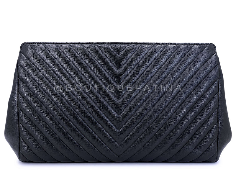 Chanel 13in Black Chevron Caviar Jumbo Clutch Bag SHW F0Q