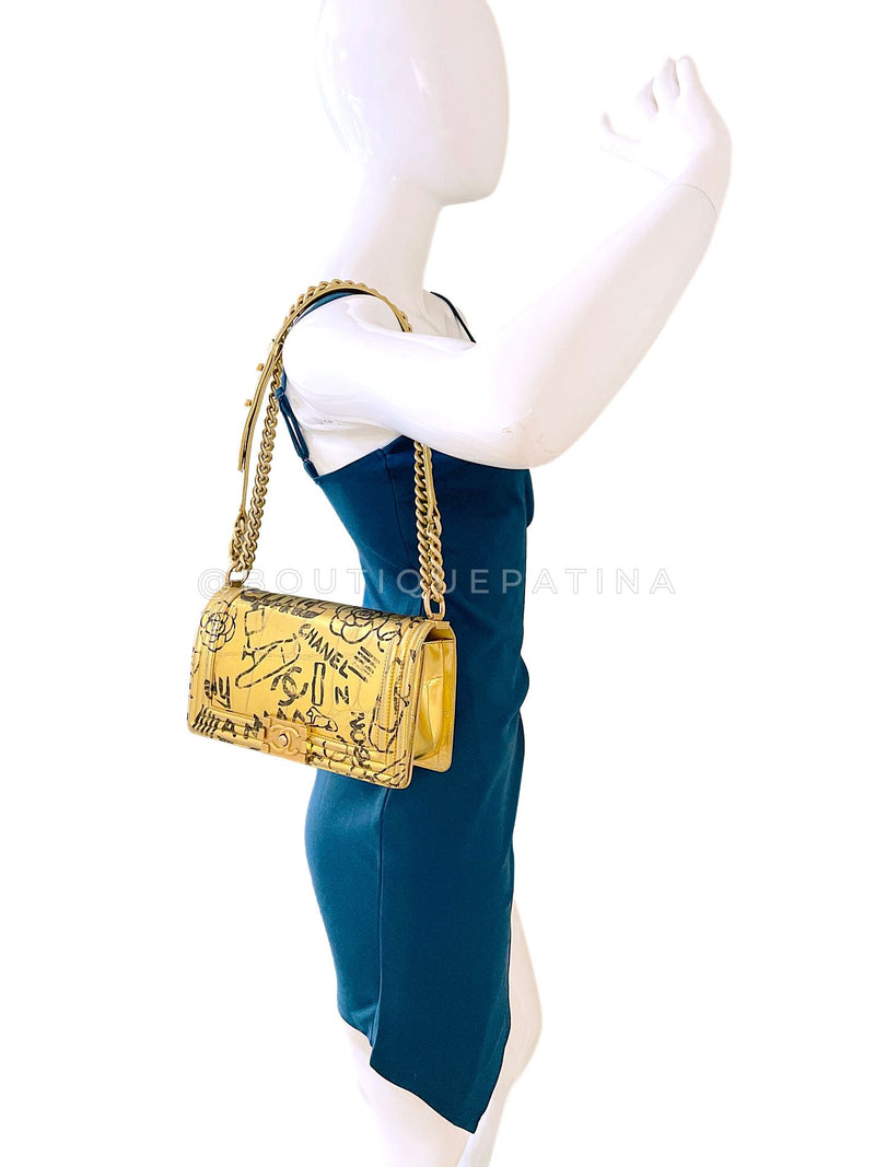 Chanel 19A Egypt Gold Crocodile Print Graffiti Boy Bag Medium GHW Paris-New York 8VU