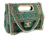 Chanel 2023 Paris-Dakar Green Tweed Pearl Wooden Real Catch Flap Bag GHW E8B