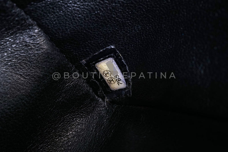 Chanel 2003 Vintage Black Caviar Medium Classic Double Flap Bag 24k GHW D3R