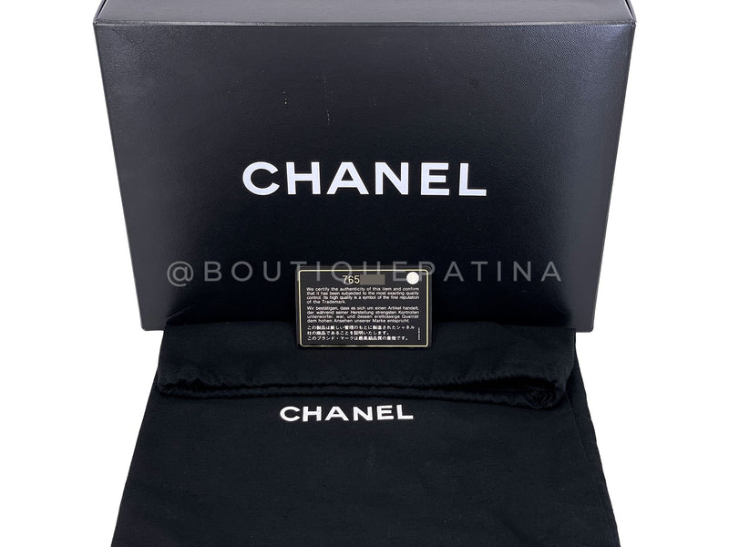 Chanel 2003 Vintage Black Caviar Medium Classic Double Flap Bag 24k GHW D3R