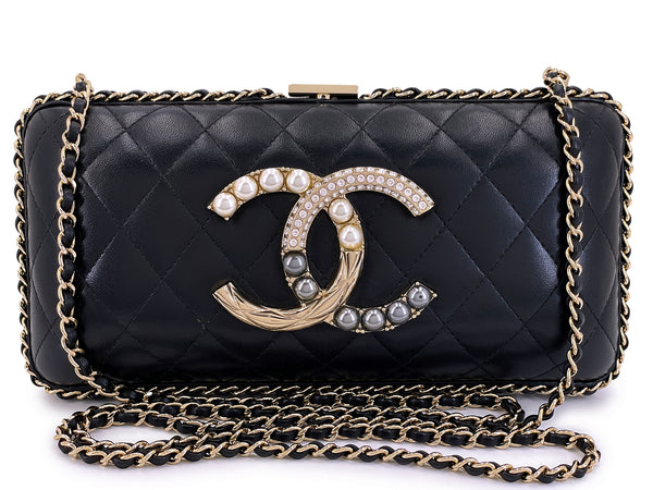 Chanel 2020 Pearl and Crystal CC Chain Around Evening Quilted Clutch Bag Minaudière 1Z2