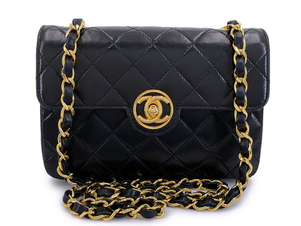 Pristine Chanel 1993 Vintage Mini Encircled CC Flap Bag 24k GHW Black Lambskin OOS