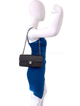Chanel Vintage 2008 Black Caviar East West Medium Classic Clutch Flap Bag SHW 7VJ