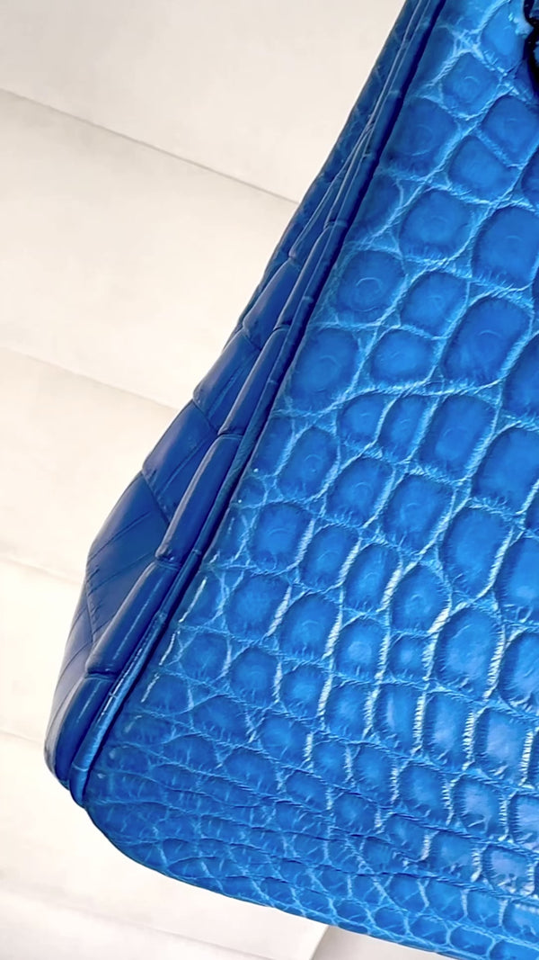 Hermès Blue Mykonos Matte Niloticus Crocodile Birkin 30 Tote Bag PHW MEW