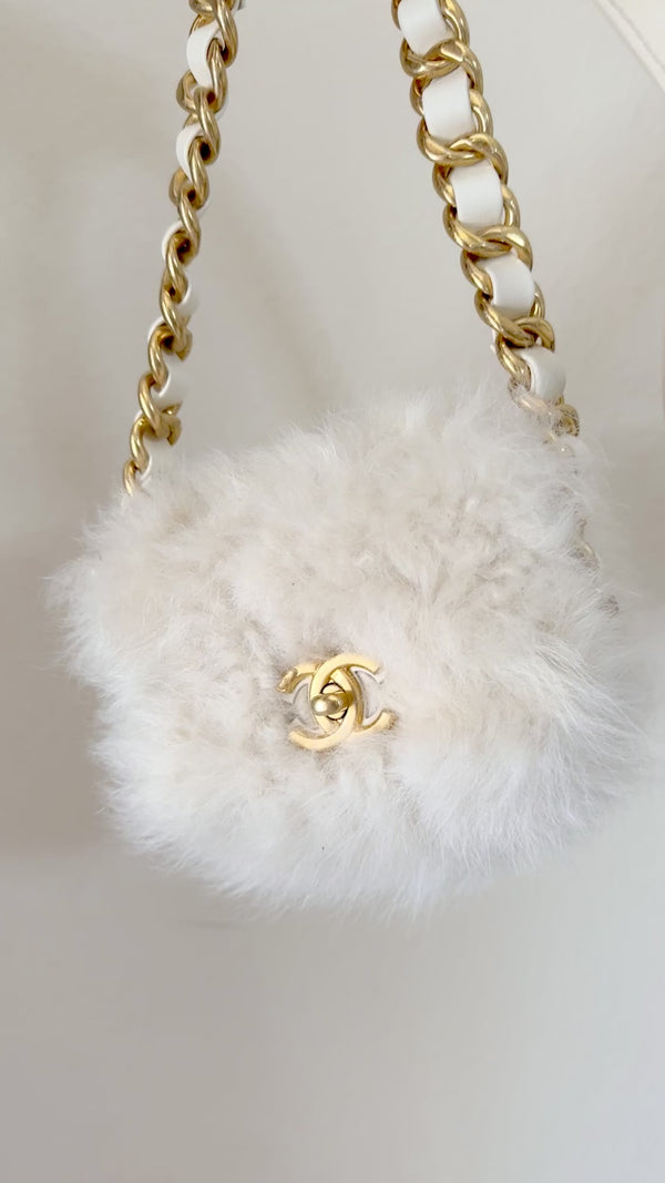 Chanel Fur Mini Flap Bag White Ivory Crossbody Chunky Chain IDO