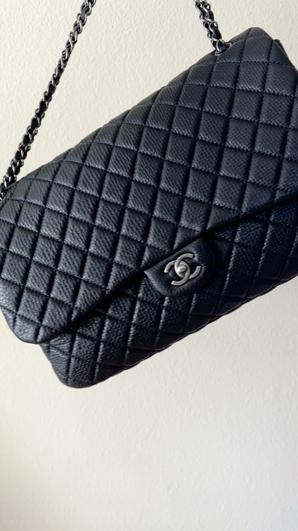 Chanel 2022 Black Quilted Caviar Jumbo Double Classic Flap SHW 78c85s
