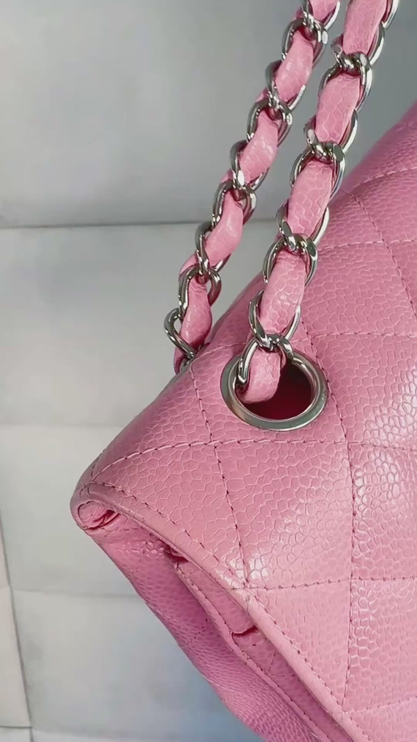 Chanel 2006 Vintage Sakura Pink Caviar Medium Classic Double Flap Bag SHW 7ZW