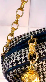 Chanel 1991 Vintage Mini Houndstooth Camera Bag 24k GHW Black White O9N