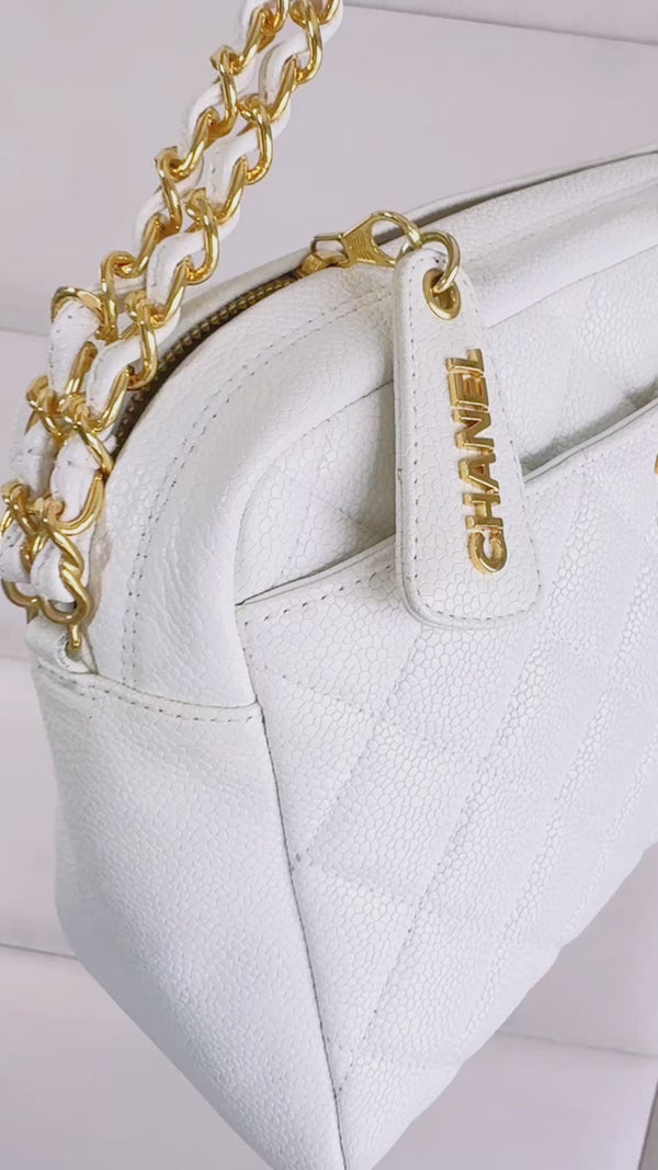 Chanel 1996 Vintage Caviar Classic Camera Case Bag CC Clasp 24k GHW ZYX
