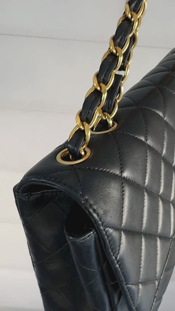 Chanel Black Vintage Jumbo Classic Flap Bag 24k GHW Lambskin GRP