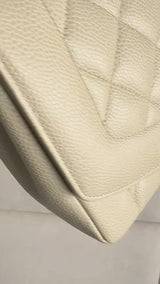 Chanel 1994 Vintage Pale Beige Caviar Medium Diana Flap Bag 24k GHW XI2