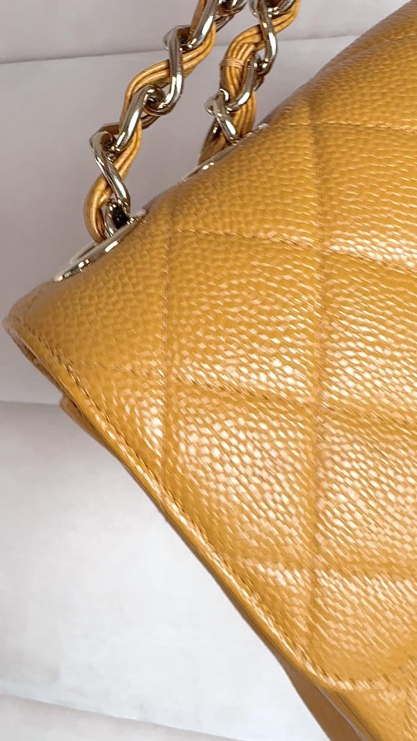Chanel Beige Caviar Jumbo Flap Bag 2002 Vintage Classic 24k GHW JP8
