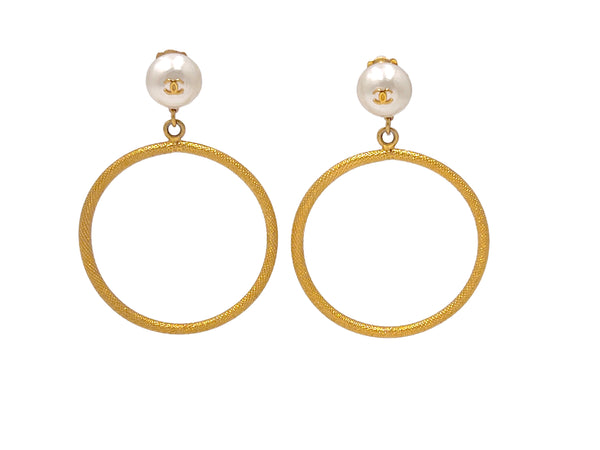 Chanel Vintage 97P Pearl CC Matte Gold Hoop Dangle Earrings - Boutique Patina