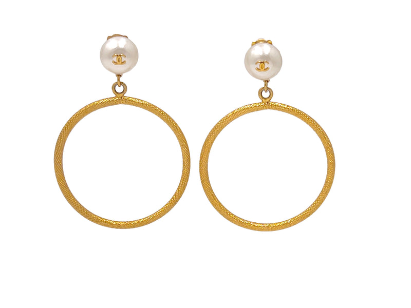 Chanel Vintage 97P Pearl CC Matte Gold Hoop Dangle Earrings