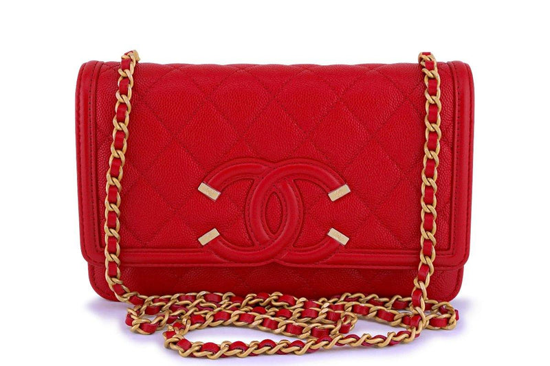CHANEL WOC OVERVIEW + RED BAG OUTFIT IDEAS ❤️❤️ 