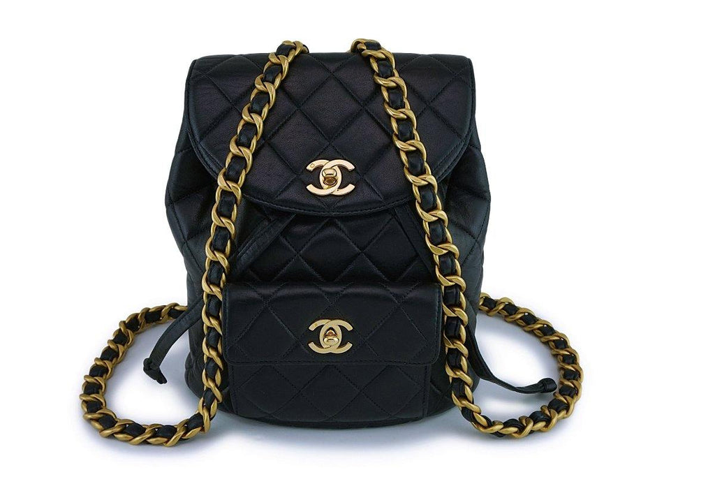 Chanel Vintage Black Lambskin Classic Quilted Backpack Bag  display picture 3