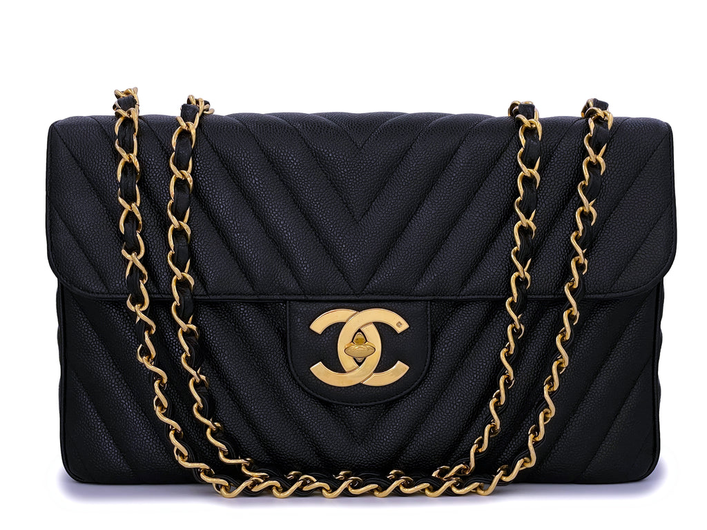 Chanel Classic Jumbo Double Flap, Green Caviar Leather, Silver Hardware,  Preowned in Box (No Dustbag)