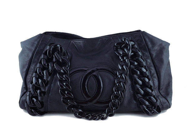 Rare 15S Chanel So Black Chevron Classic Large Shopper Flap Tote Bag –  Boutique Patina