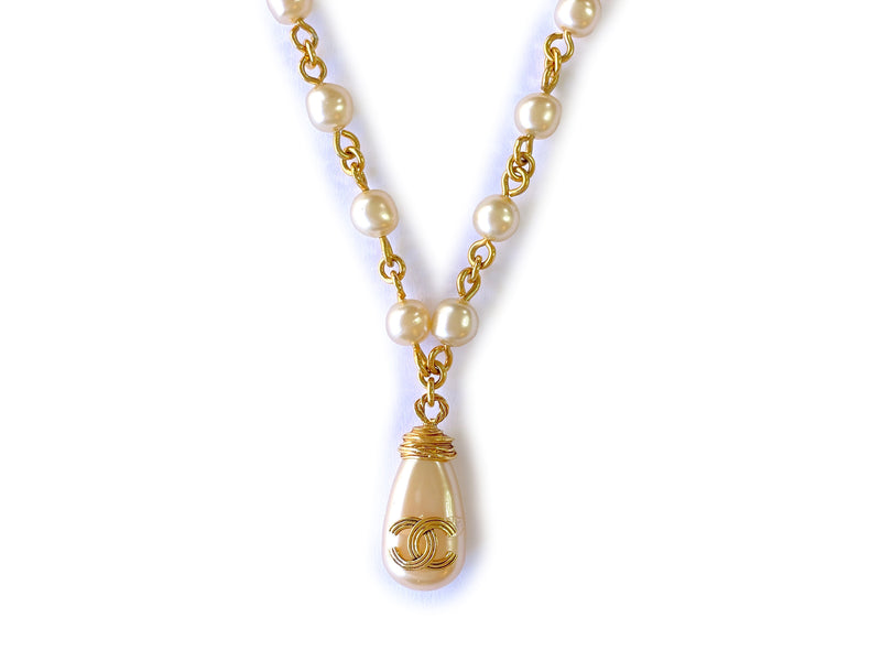 Chanel Vintage 94A Pearl Drop Long Necklace – Boutique Patina