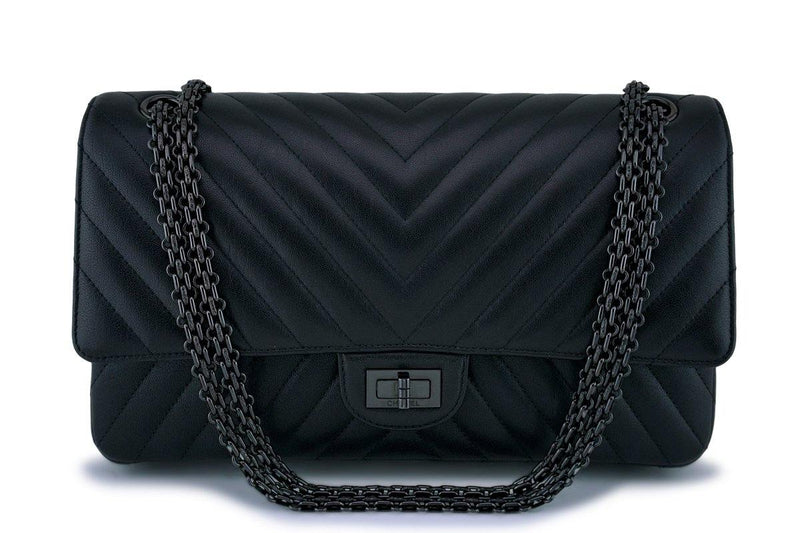Chevron Quilted Shoulder Bag, Chanel 2.55 Reissue (Lot 1020