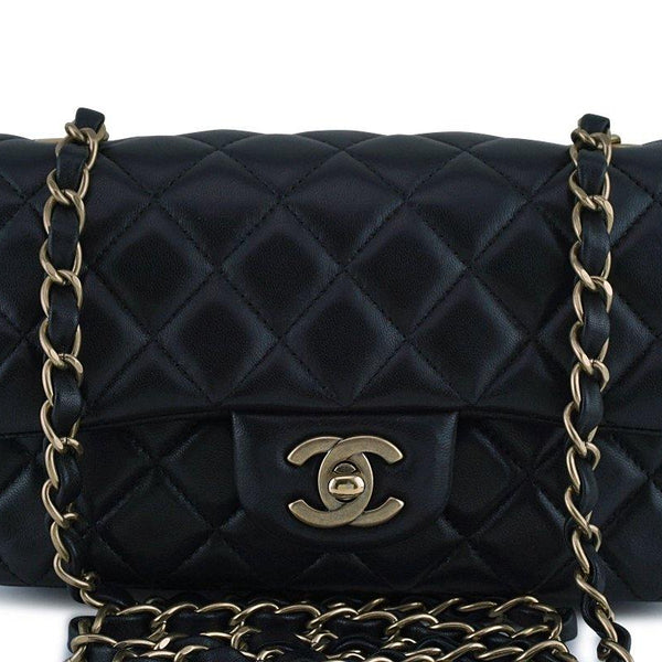 Chanel Black Classic Quilted Rectangular Mini 2.55 Flap Bag – Boutique  Patina