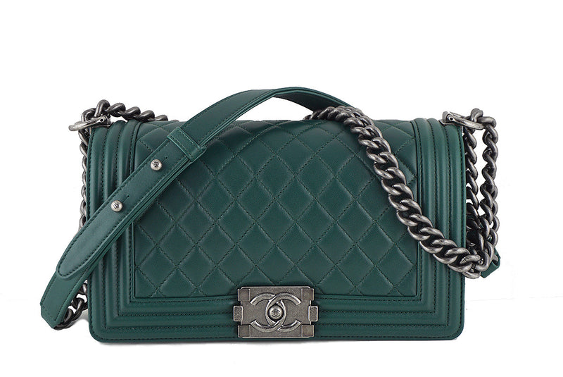 NEW 15B Chanel Emerald Green Le Boy Classic Flap, Medium Lambskin Bag - Boutique Patina