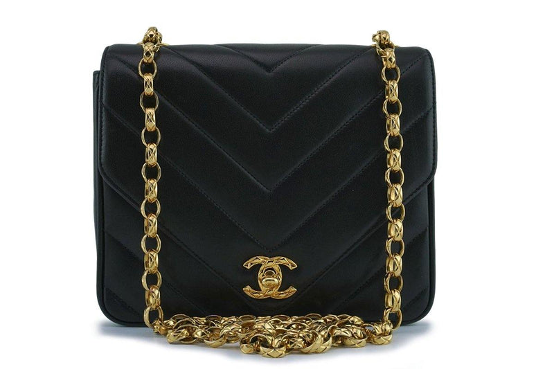 Chanel Black Vintage Gold Chain Classic 2.55 Flap Bag 24k GP – Boutique  Patina