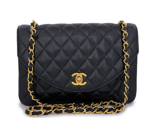 Chanel 1989 Vintage Black Curved Flap Bag 24k GHW Lambskin