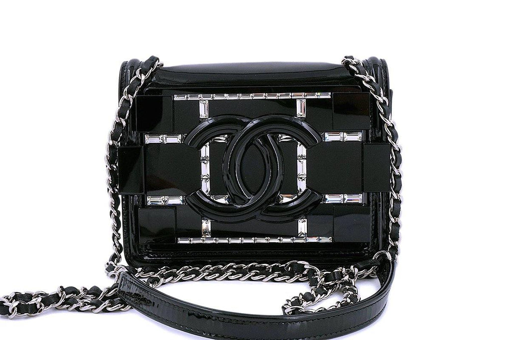 Chanel ドキュメントバッグ Chanel Black Ultra Mini Flap Bag Lego with Emerald-Baguette