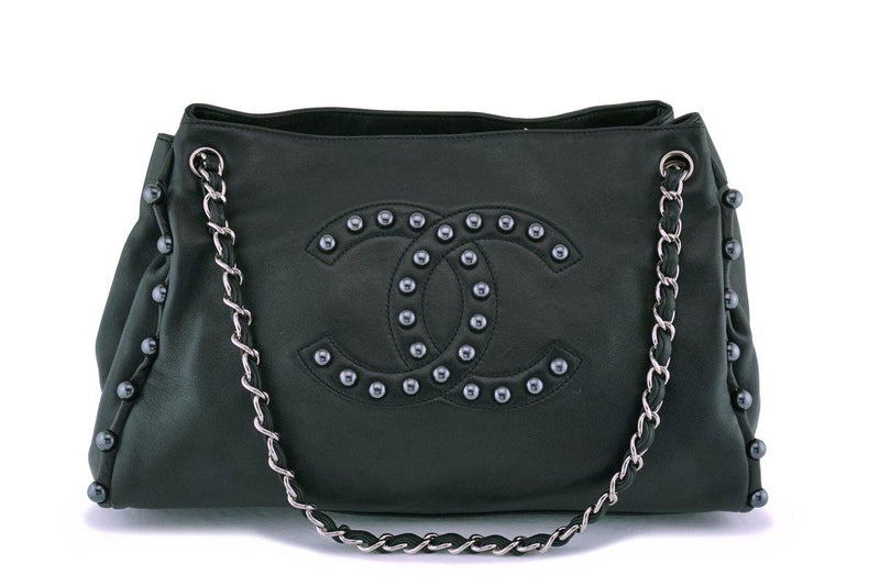 Chanel Black Soft Lambskin Pearl Obsession Tote Bag SHW – Boutique
