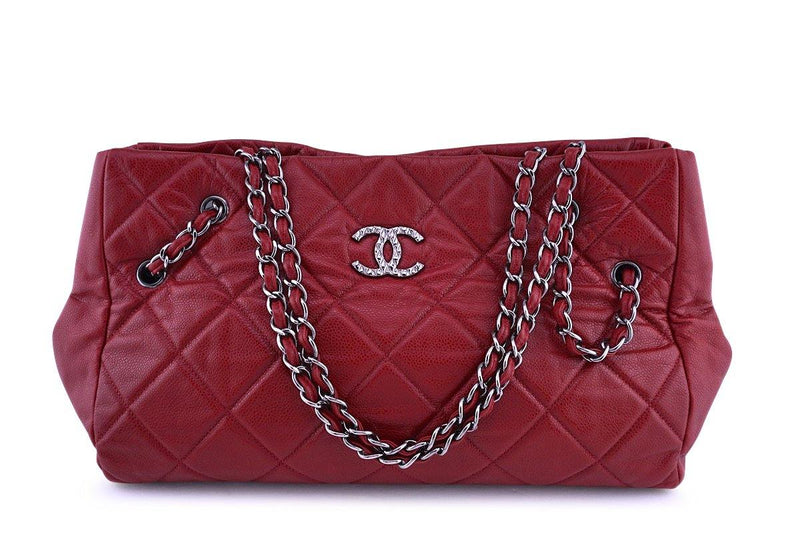 Chanel Red Large Quilted Caviar Zip Box Bag Dark red Leather ref.941928 -  Joli Closet
