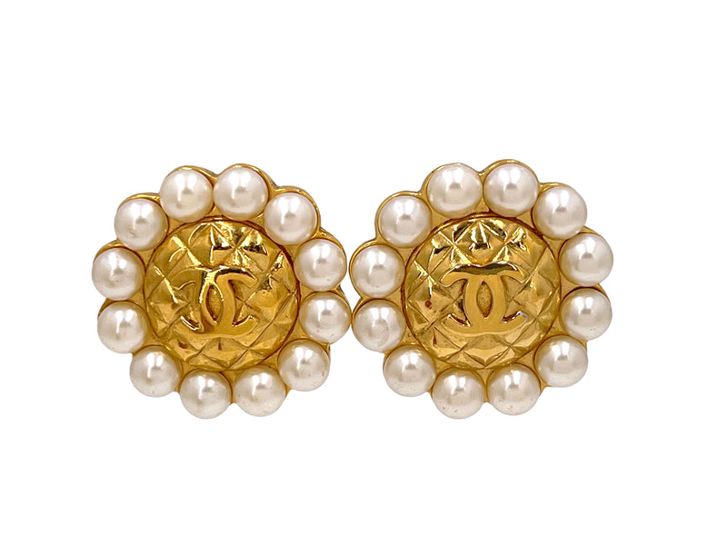 Chanel Vintage Collection 23 Large Pearl Black Gold Stud Earrings –  Boutique Patina