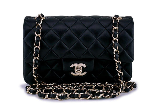 chanel navy wallet on chain