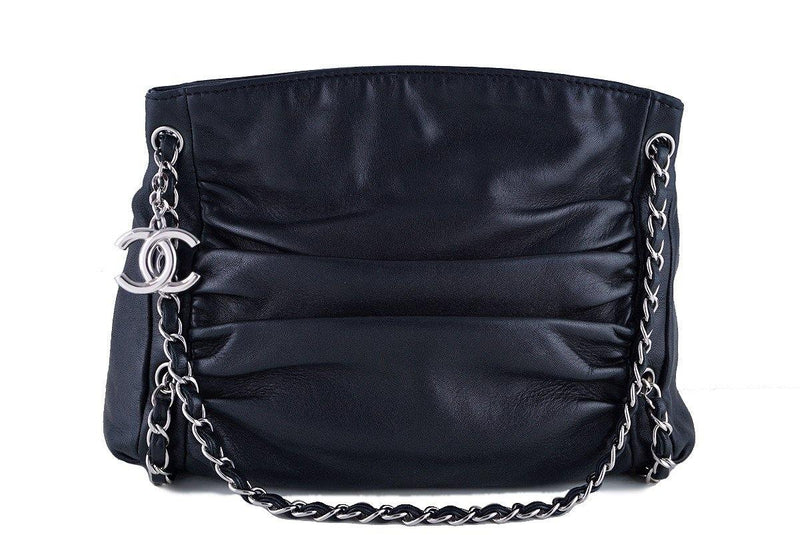 Chanel Black Sharpei Ultimate Soft Hobo Tote Bag – Boutique Patina